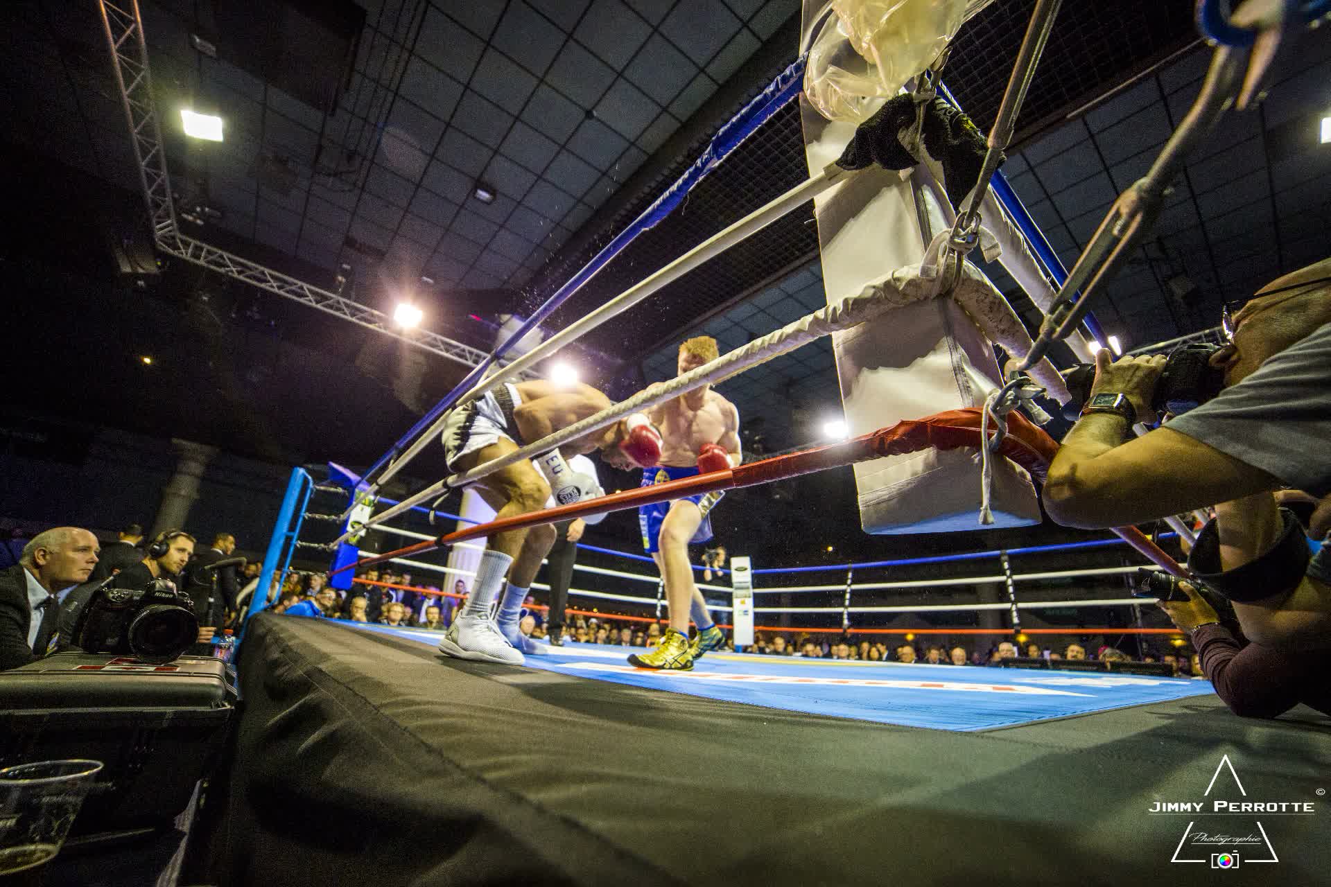 Combat de boxe - FFBoxe